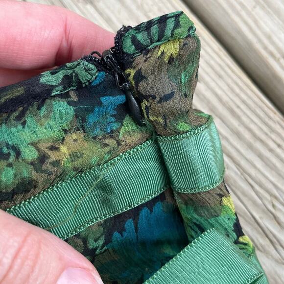 Essentiel Antwerp 100% Silk Green Floral Mini Skirt Tulle Lined Size 40 (U.S.10) - Picture 5 of 10